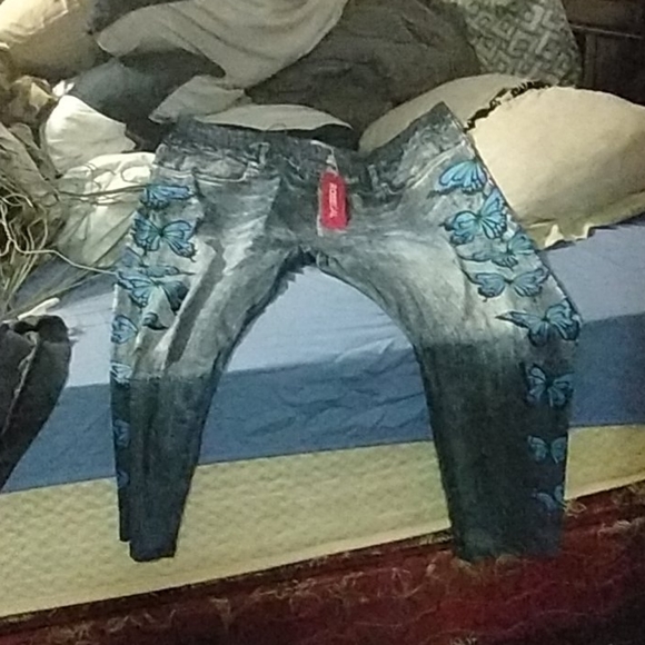 Pants - Picture 3 of 6